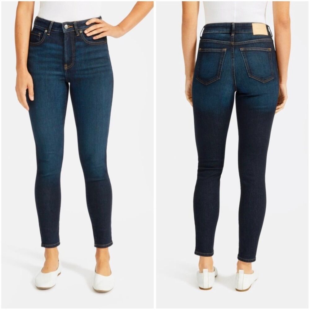 Everlane The Curvy High-Rise Skinny Crop Jeans in Dark Wash